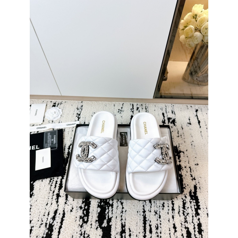Ch*el slippers